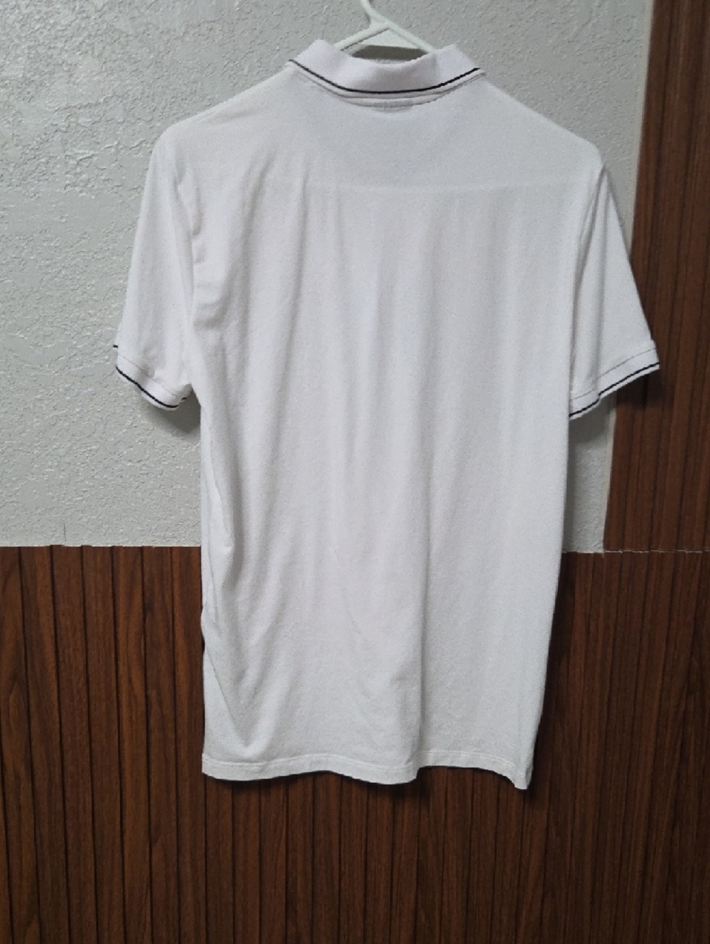 Armani Exchange White Polo with Black Trim Accents Small Sz - Picture 4 of 4